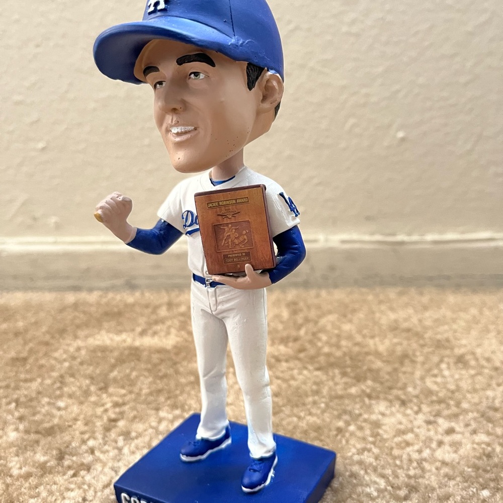 Bobblehead - Picture 12 of 16